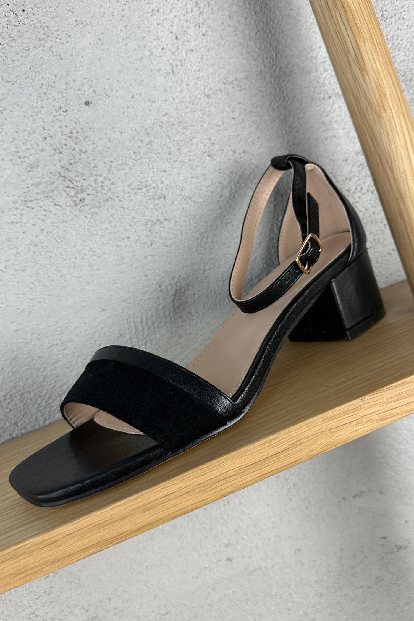 Bjørk Sandal Black