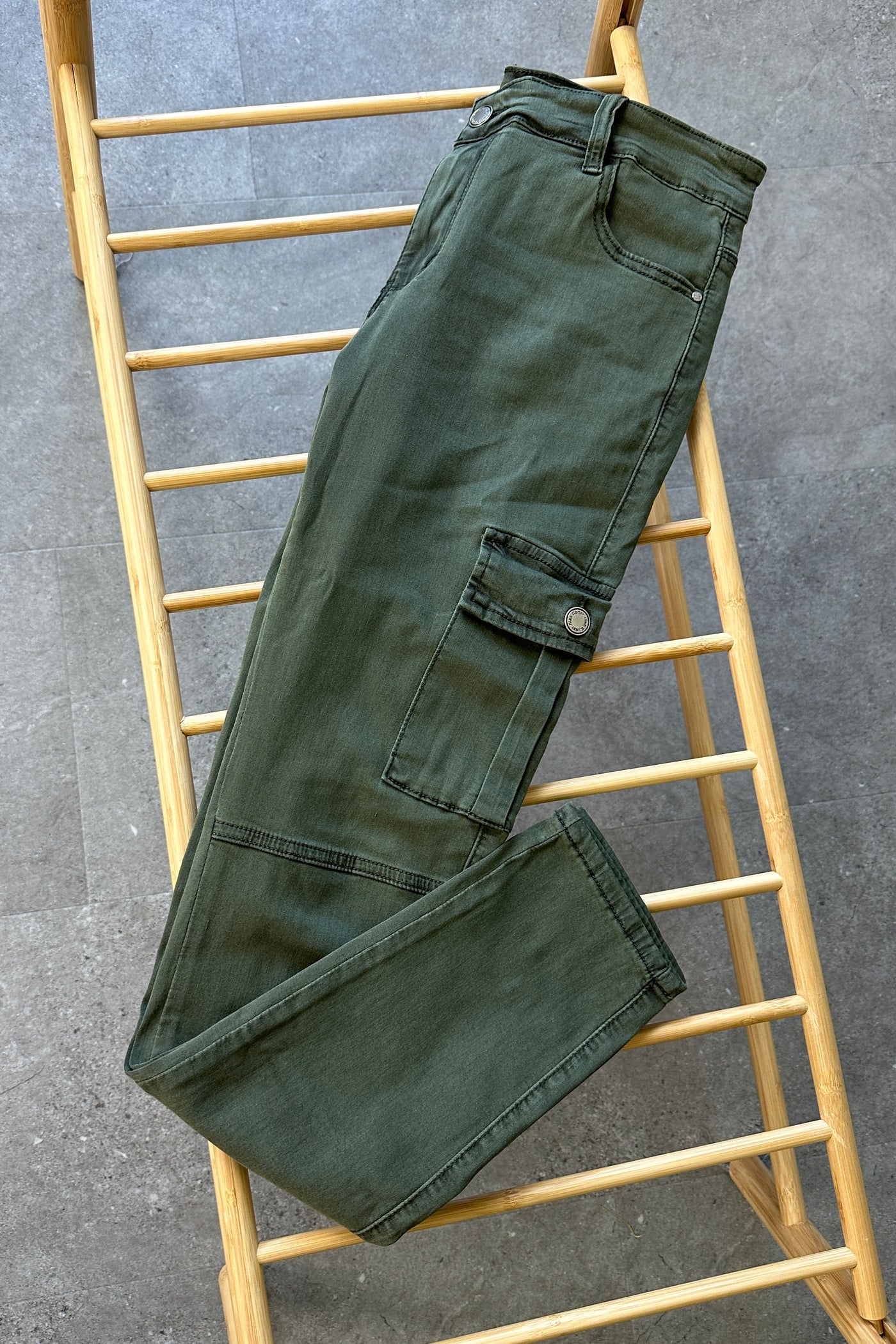 Meggan Cargo Pants Army