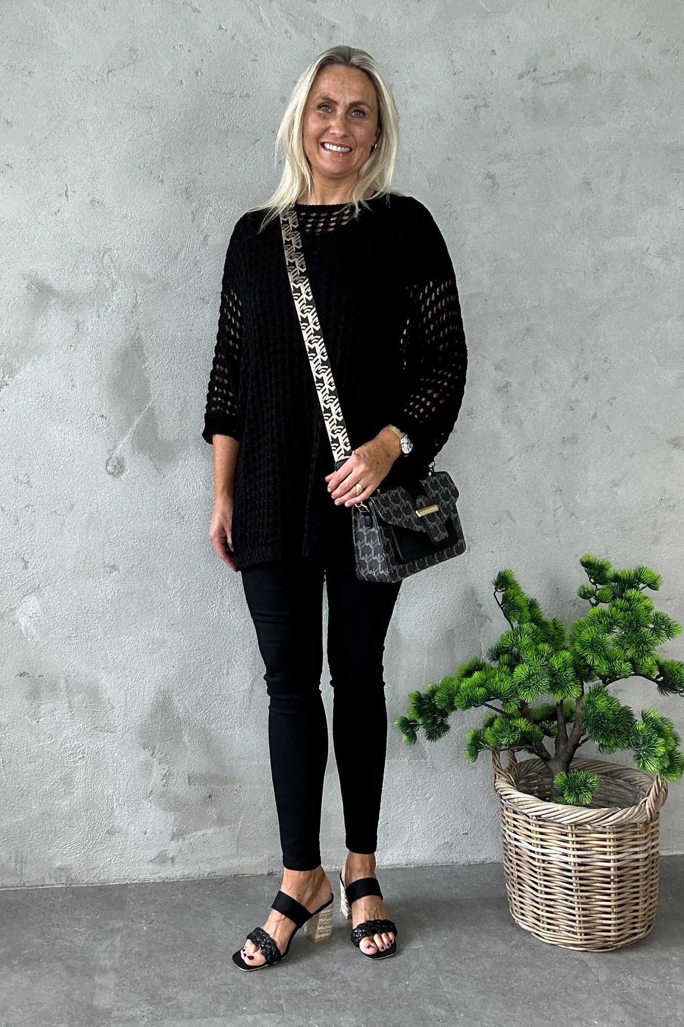 Linette Knit Black