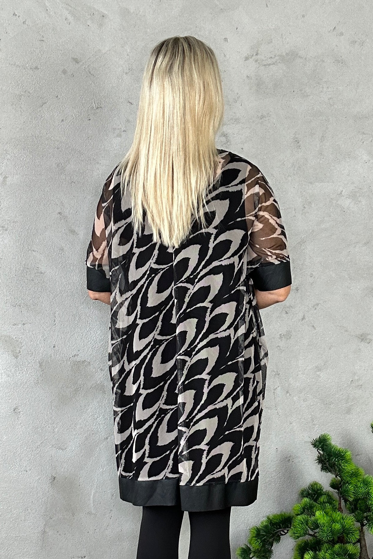 Zenia Dress  Black/Creme Art
