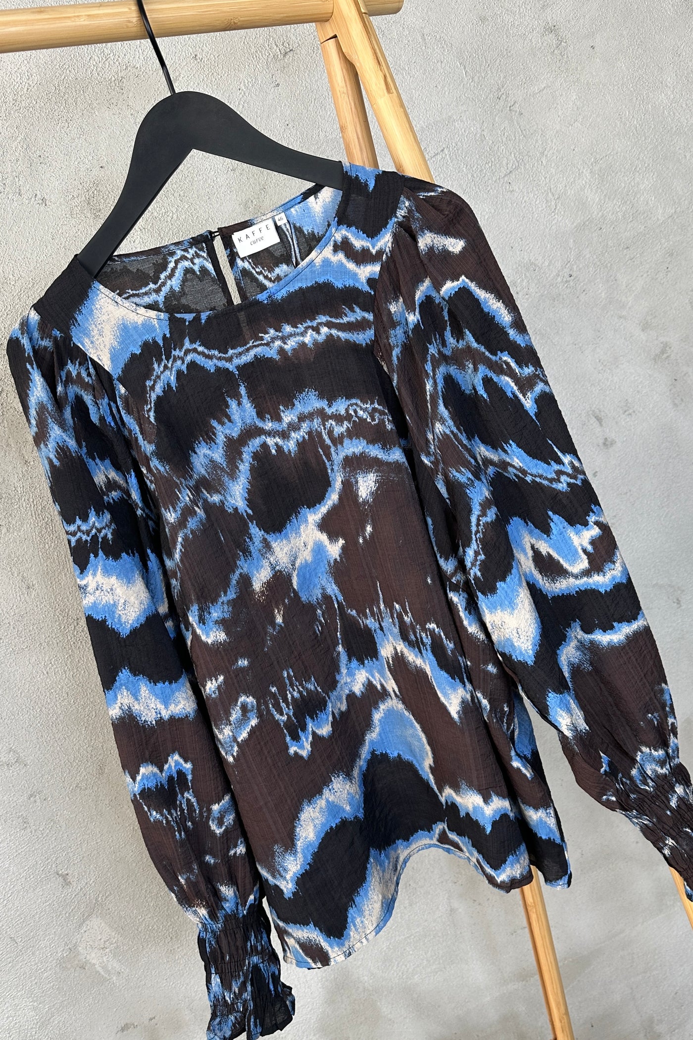 Susse Blouse Java/Cornflower Fade Print - Kaffe Curve