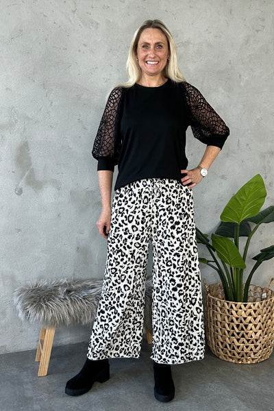 Bella Lace T-shirt Black - Kaffe Curve