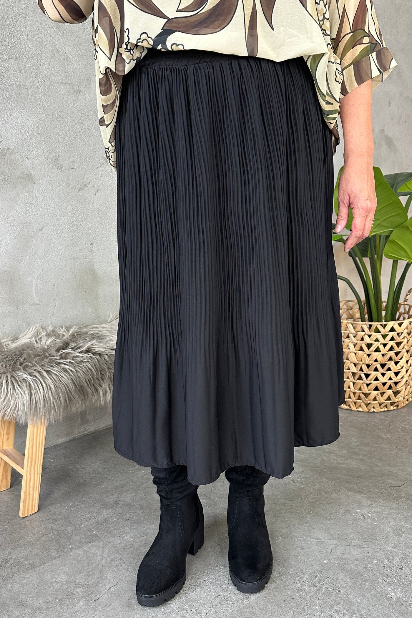 Emily Skirt Black
