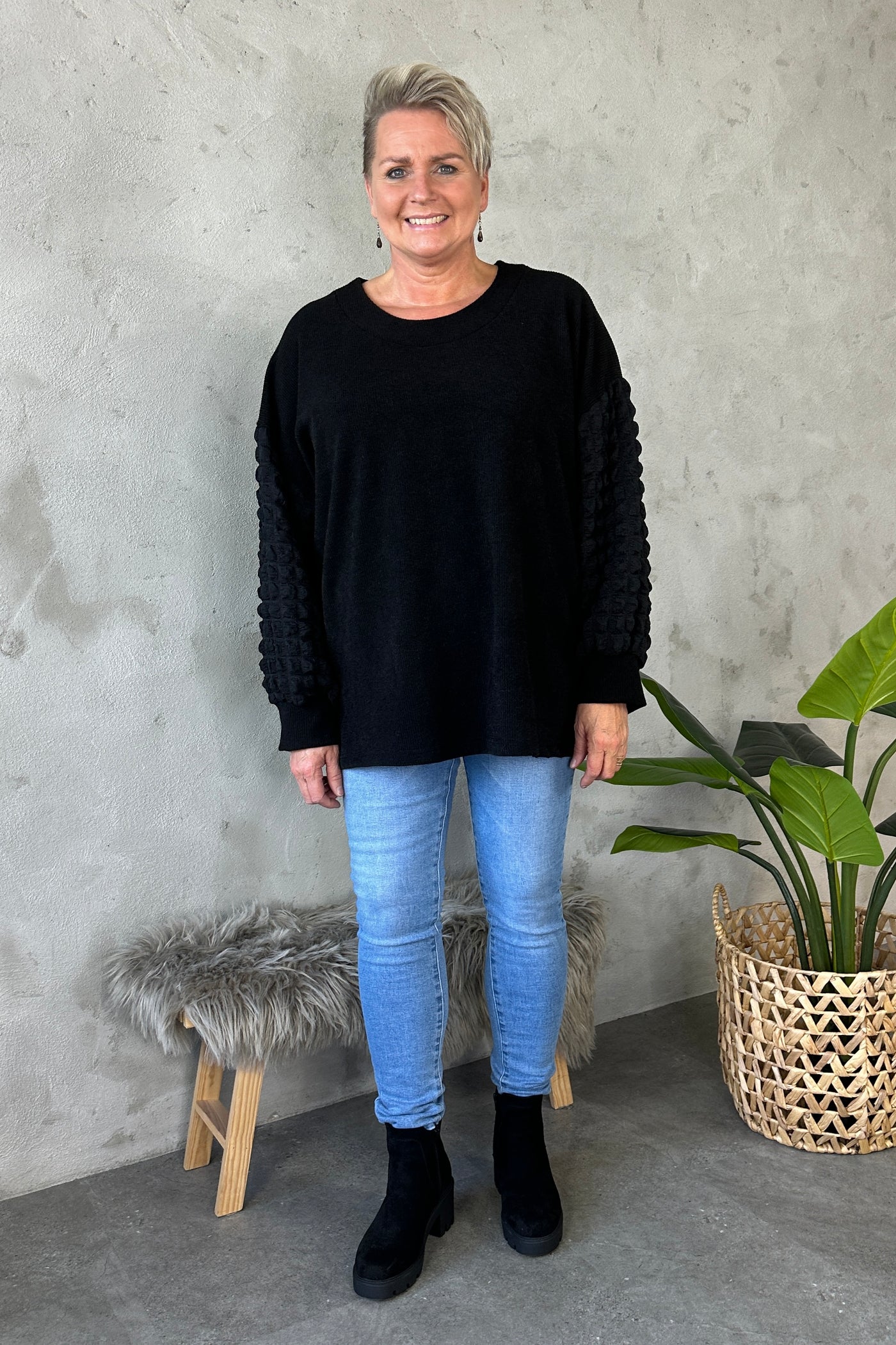 Agnete Knit Tunic Black