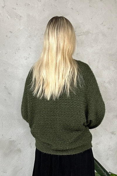 Tibbi Knit Army