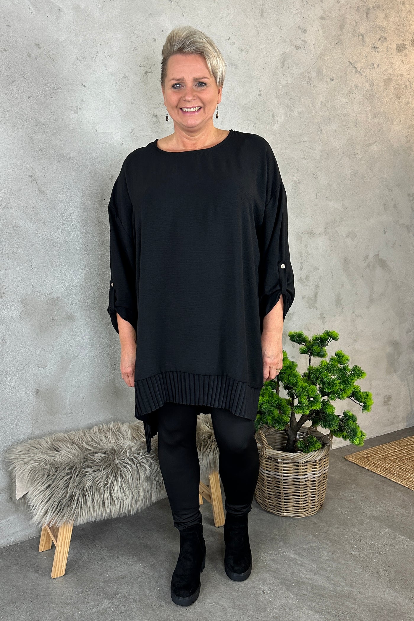 Noelle Tunic Dress Black