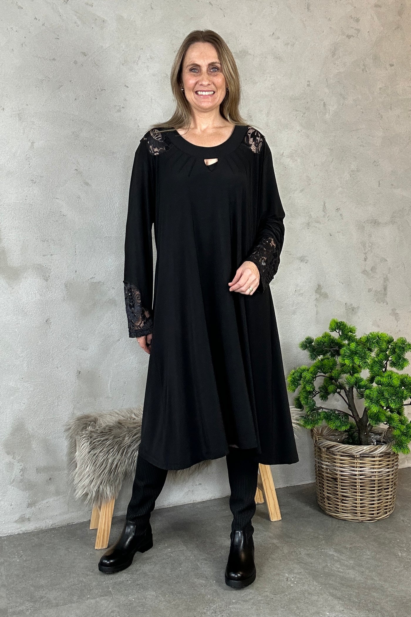 Catja Dress Black