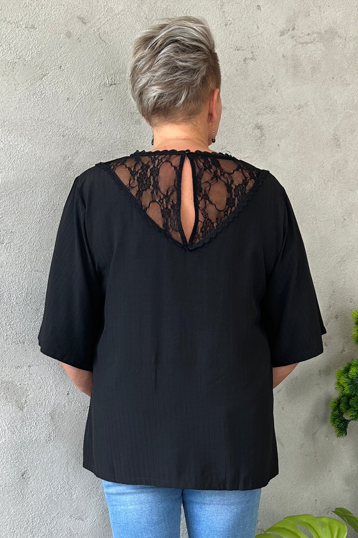 Berla Lace Blouse Black Deep - Kaffe Curve